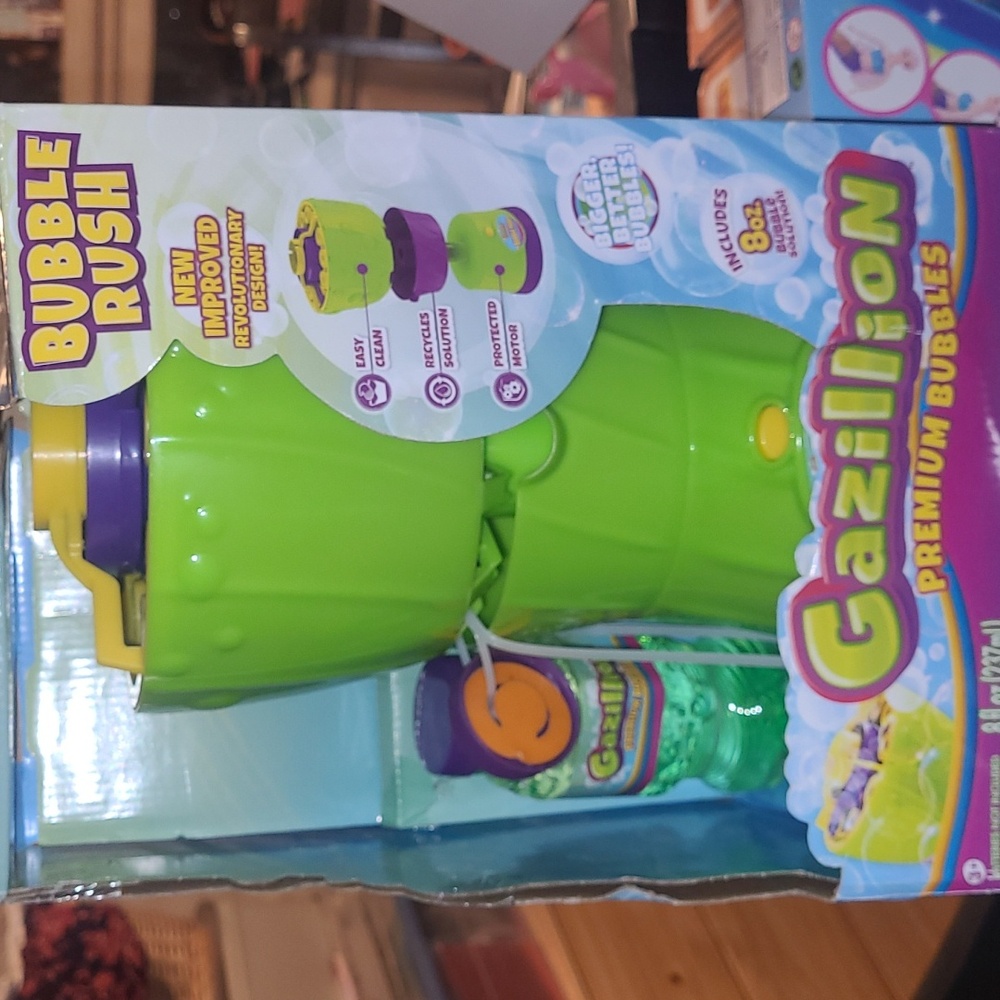 New in box! Gazillion Bubble Rush Portable Bubble Maker for kids